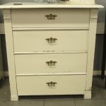 820 3228 CHEST OF DRAWERS